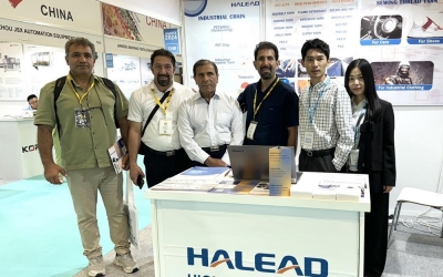 �﷫�������������������������»�Ե������˾ʵ�����������乤ҵ�÷�֯Ʒ����֯�첼չ����